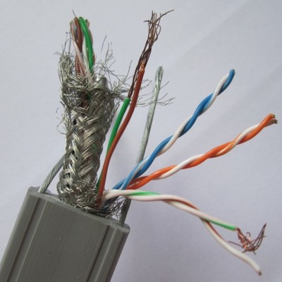 电梯网线国标电梯专用抗拉网络线双屏蔽网络线100米现货解析